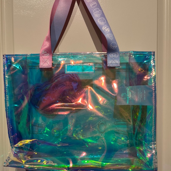 Hello kitty holographic tote - Picture 2 of 6